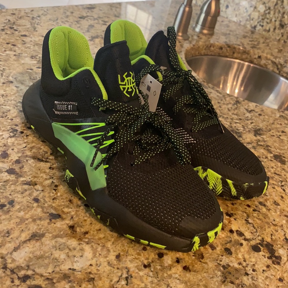New Marvel Adidas D.O.N Issue #1 J basketball sneakers